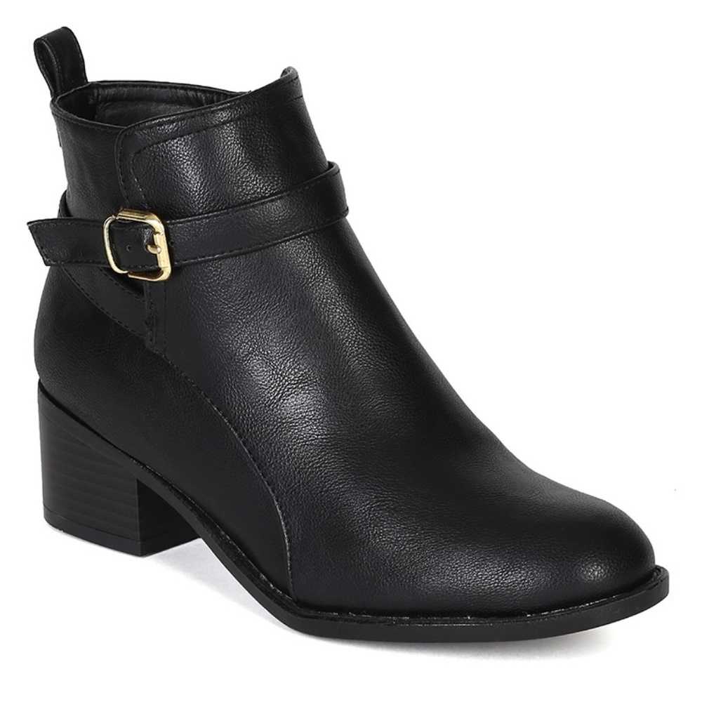 Breckelle's Black Booties